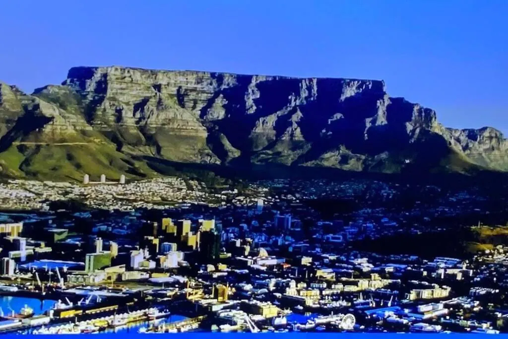 Apartment Luxury Loft Style Living , De Waterkant, Capetown Cape Town South Africa