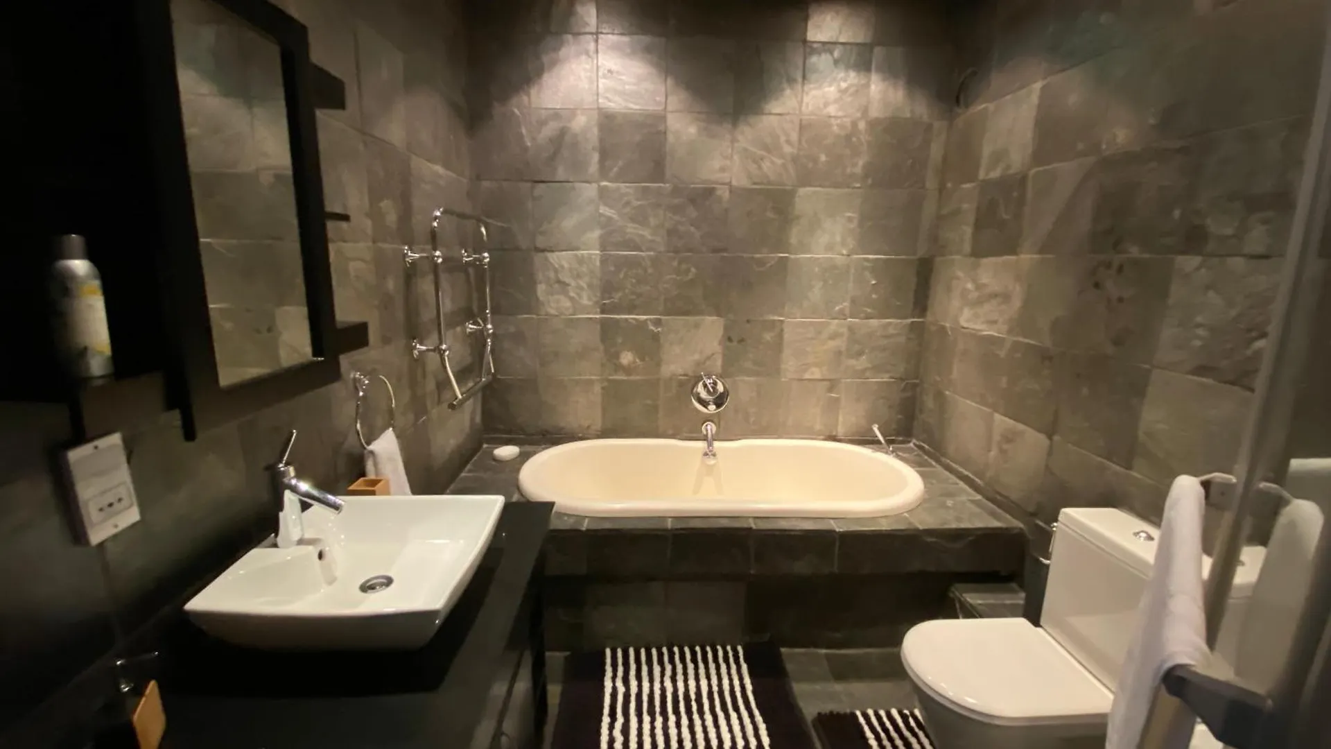 Apartment Luxury Loft Style Living , De Waterkant, Capetown Cape Town